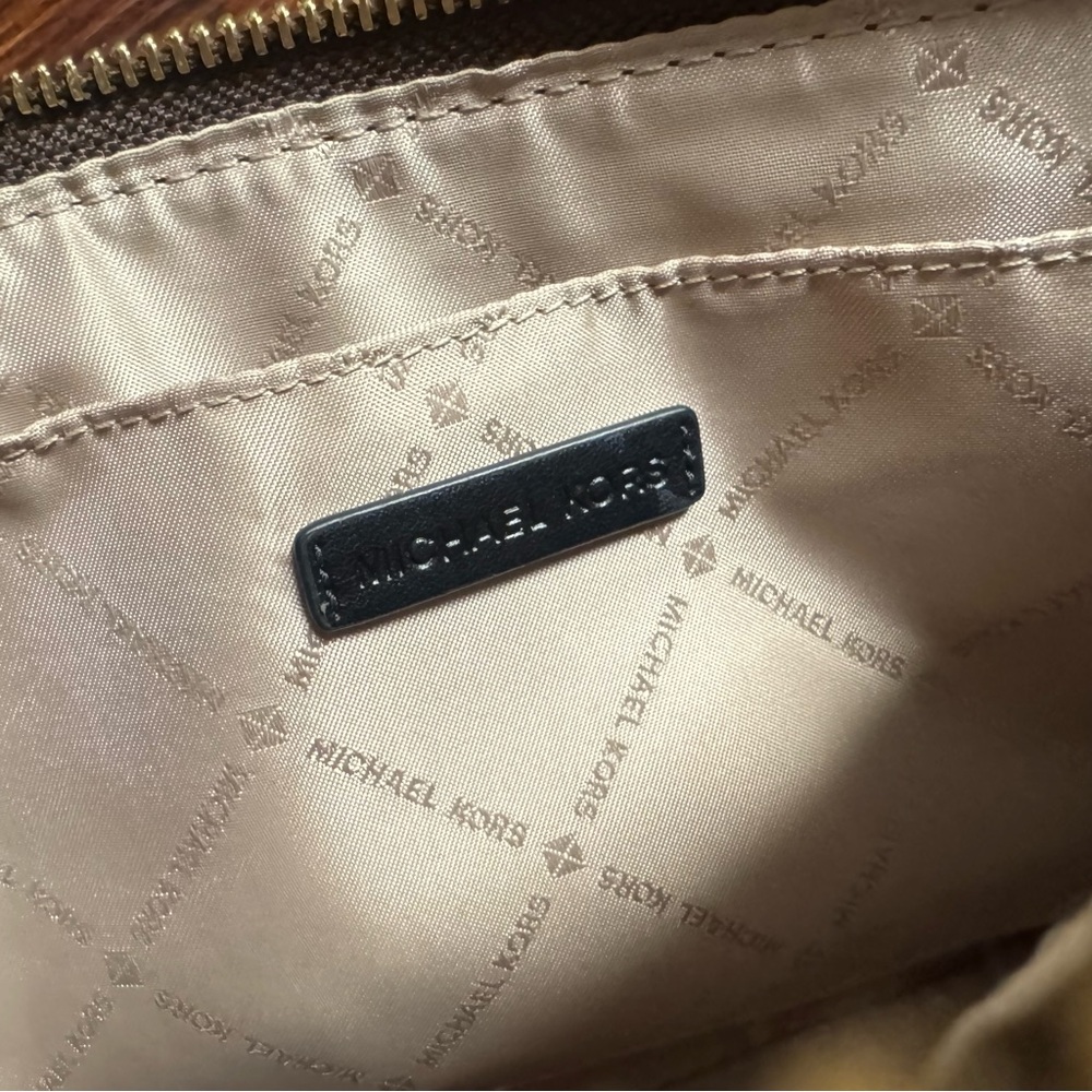 Michael Kors Signature Brown Crossbody Set - Picture 14 of 16